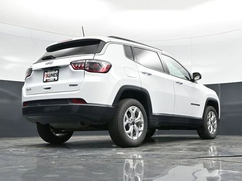New 2025 Jeep Compass Latitude w/ Sun & Sound Group AWD/4WD image 57