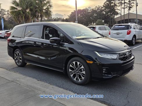 New 2026 Honda Odyssey Elite image 3