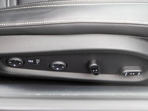 Used 2014 Ferrari F12 Berlinetta image 40