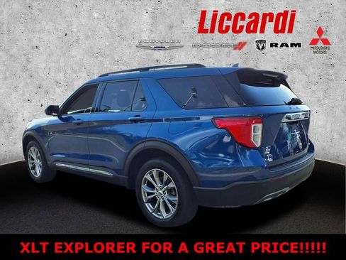 Used 2022 Ford Explorer XLT w/ Equipment Group 202A AWD/4WD image 3