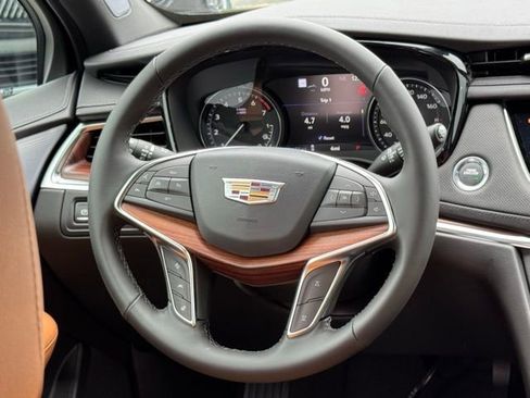 New 2025 Cadillac XT5 Premium Luxury w/ Technology Package FWD image 28