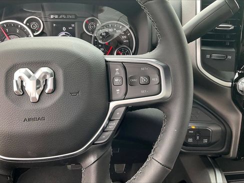 New 2026 RAM 2500 Big Horn AWD/4WD image 28