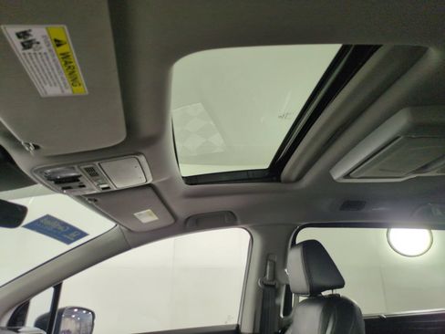 Used 2024 Honda Odyssey Touring image 24