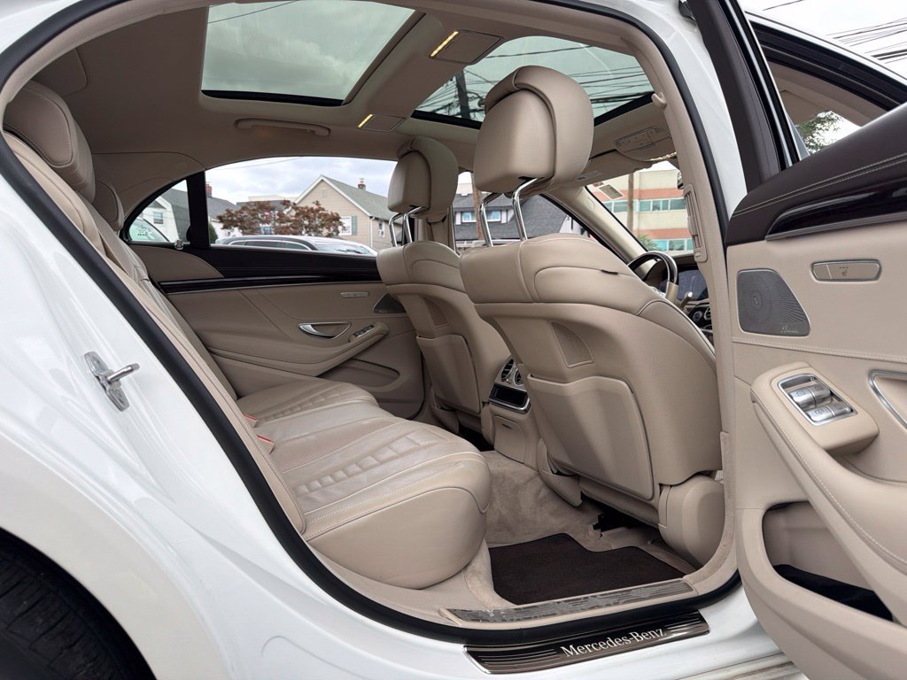 Used 2020 Mercedes-Benz S 560 4MATIC Sedan image 22
