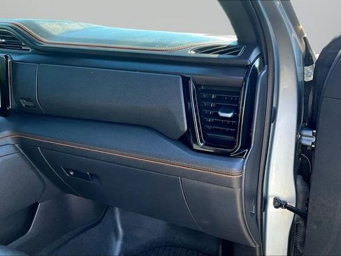 Used 2023 GMC Sierra 1500 AT4 w/ AT4 Premium Package AWD/4WD image 15