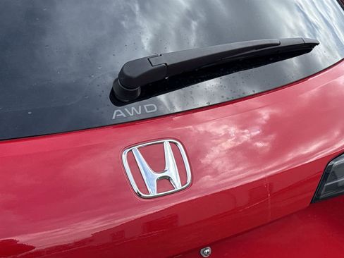 Used 2025 Honda HR-V Sport image 11