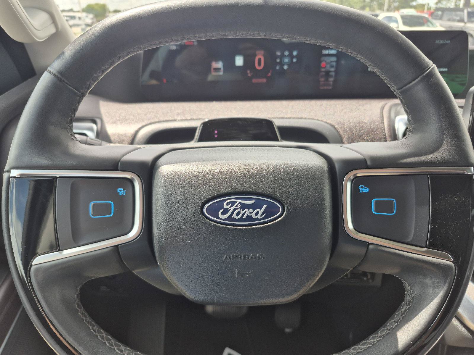 Used 2025 Ford Expedition Platinum w/ Platinum Ultimate Package AWD/4WD image 10