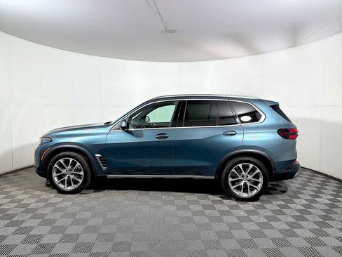 Used 2024 BMW X5 xDrive40i w/ Premium Package AWD/4WD image 4