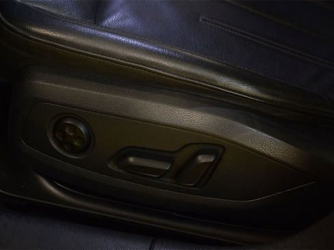 Used 2018 Audi A4 2.0T Premium Plus image 13