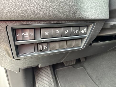 New 2026 Toyota Tundra Limited AWD/4WD image 39