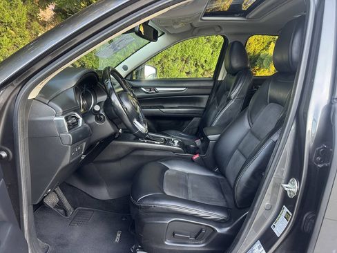 Used 2018 MAZDA CX-5 Touring w/ Preferred Equipment Package FWD image 10