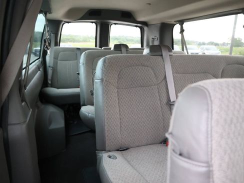 Used 2025 Chevrolet Express 3500 LT w/ LT Preferred Equipment Group RWD image 16