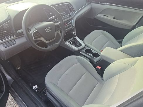 Used 2017 Hyundai Elantra SE FWD image 12