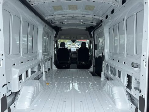 New 2026 Ford Transit 250 148 Medium Roof RWD image 7