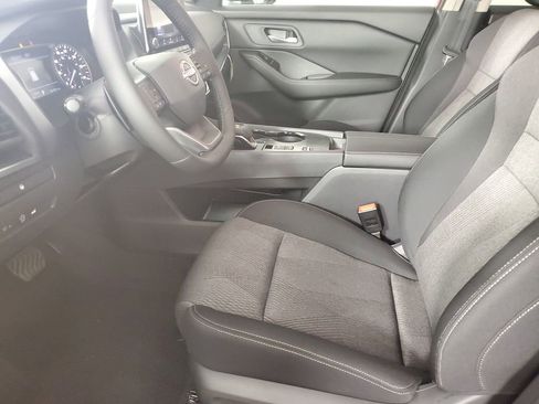 New 2026 Nissan Rogue SV image 11