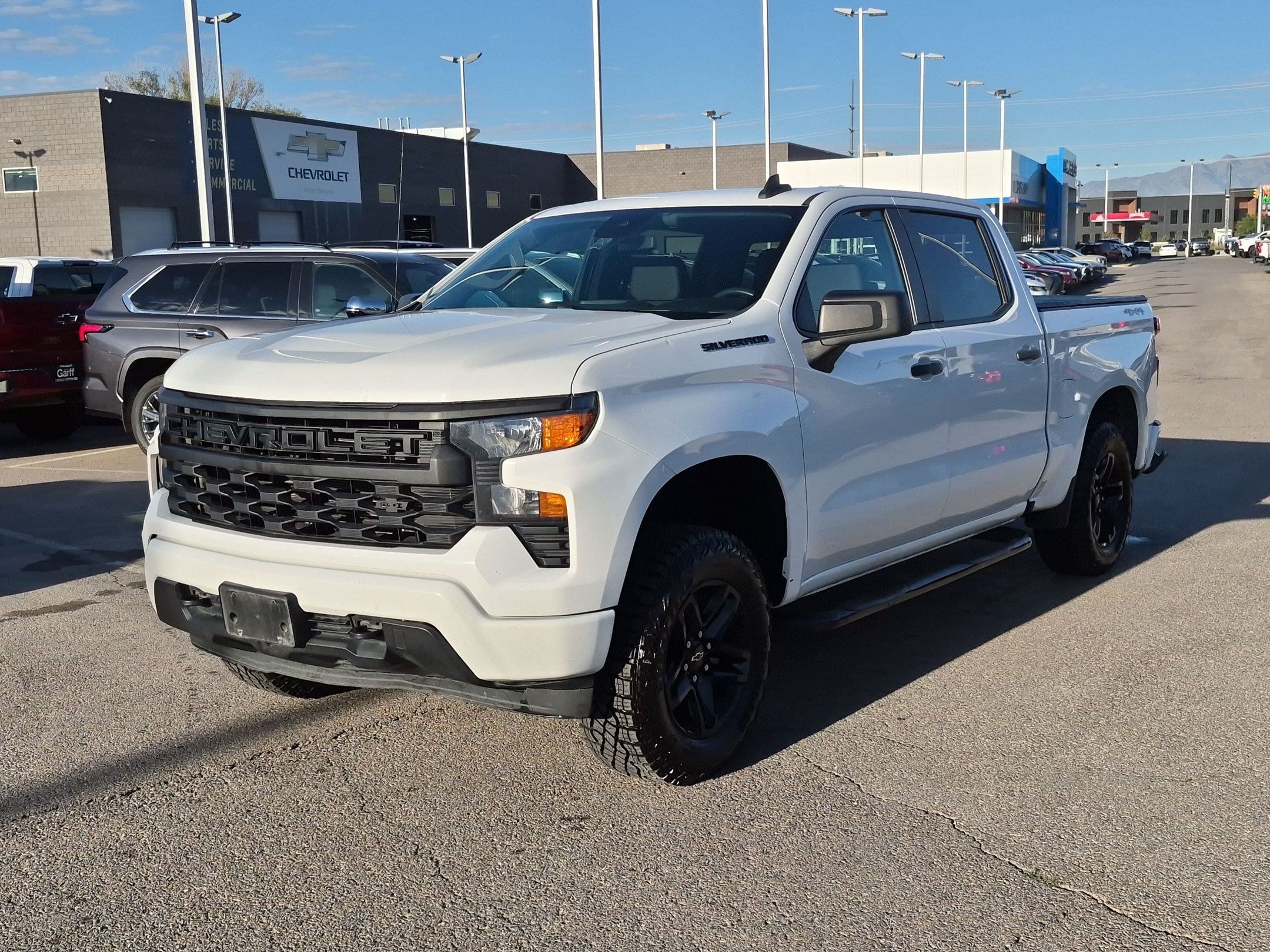 Used 2022 Chevrolet Silverado 1500 Custom w/ LPO, Dark Essentials Package AWD/4WD image 8