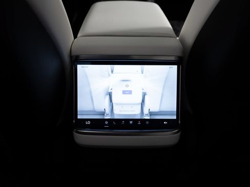 Used 2023 Tesla Model X AWD/4WD image 43