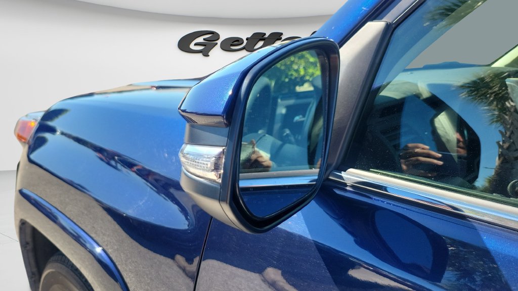 Used 2023 Toyota 4Runner Limited AWD/4WD image 27