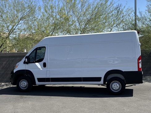 Used 2025 RAM ProMaster 2500 w/ Convenience Group FWD image 5