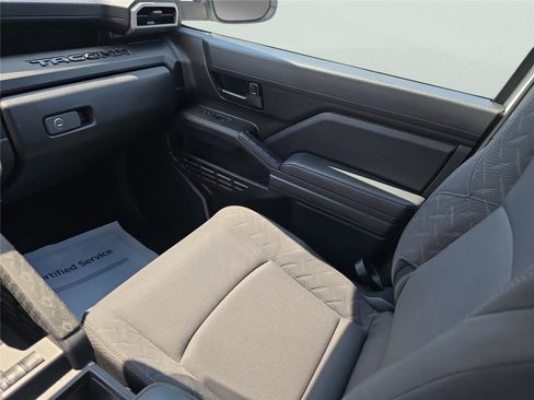 Used 2024 Toyota Tacoma SR image 15