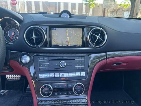 Used 2018 Mercedes-Benz SL 550 image 57