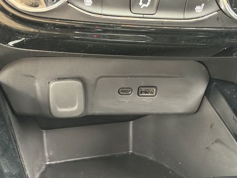 Certified 2025 Chevrolet Trax ACTIV w/ Driver Confidence Package FWD image 30