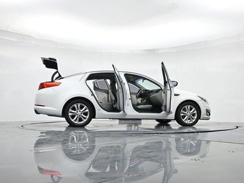 Used 2013 Kia Optima LX image 50