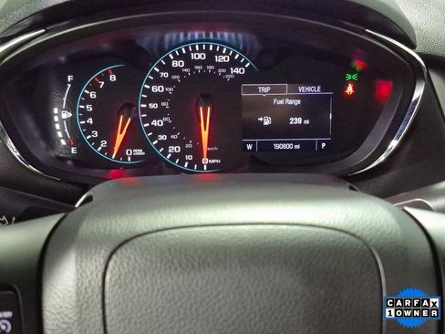 Used 2019 Chevrolet Trax LT w/ LT Convenience Package image 12