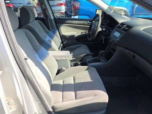 Used 2006 Honda Accord EX image 10