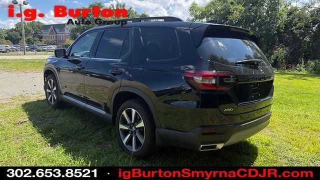 Used 2025 Honda Pilot Elite image 7