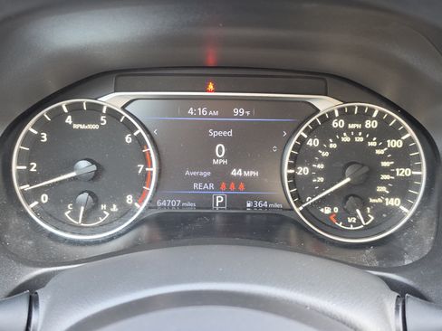 Used 2024 Nissan Altima 2.5 SV FWD image 19