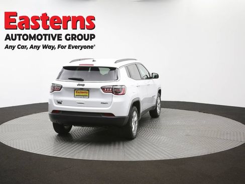 Used 2024 Jeep Compass Latitude AWD/4WD image 37