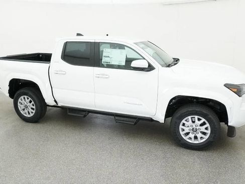 New 2026 Toyota Tacoma SR5 image 12