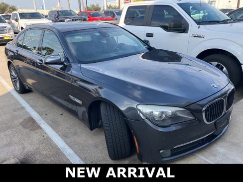 Used 2009 BMW 750Li image 3