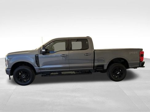Used 2025 Ford F350 Lariat w/ Black Appearance Package AWD/4WD image 10