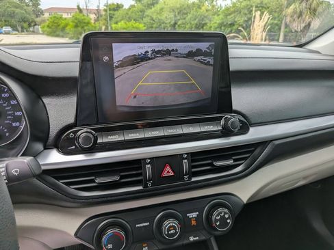 Certified 2023 Kia Forte LXS FWD image 22