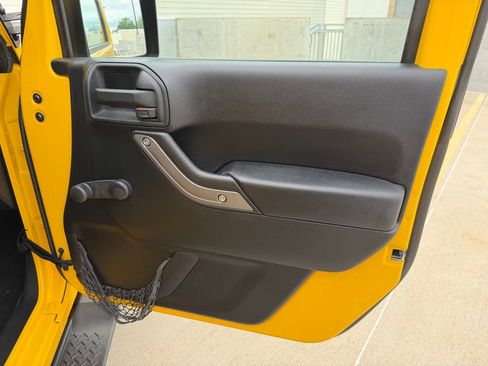 Used 2011 Jeep Wrangler Unlimited Sport AWD/4WD image 27