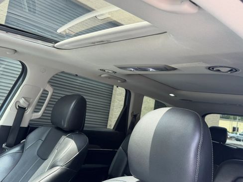 Used 2020 Kia Telluride SX w/ Towing Package FWD image 25