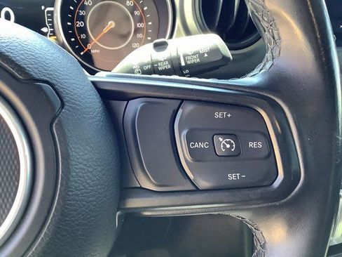 Used 2021 Jeep Wrangler Willys image 11