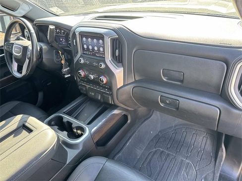Used 2022 GMC Sierra 1500 SLT image 16