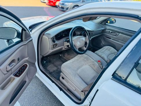 Used 2005 Buick Century Custom FWD image 9
