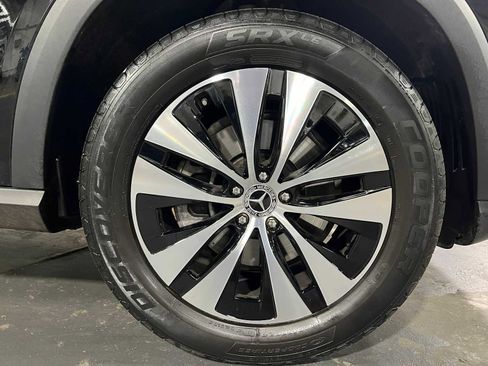 Used 2025 Mercedes-Benz GLE 350 4MATIC image 9