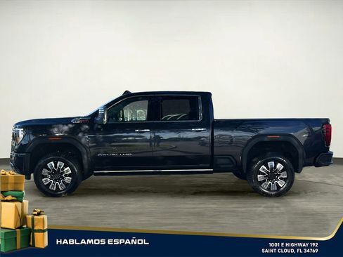 New 2026 GMC Sierra 2500 Denali w/ Denali Reserve Package image 3