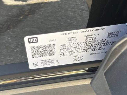 Used 2024 Chevrolet Trax ACTIV w/ Sunroof Package FWD image 36