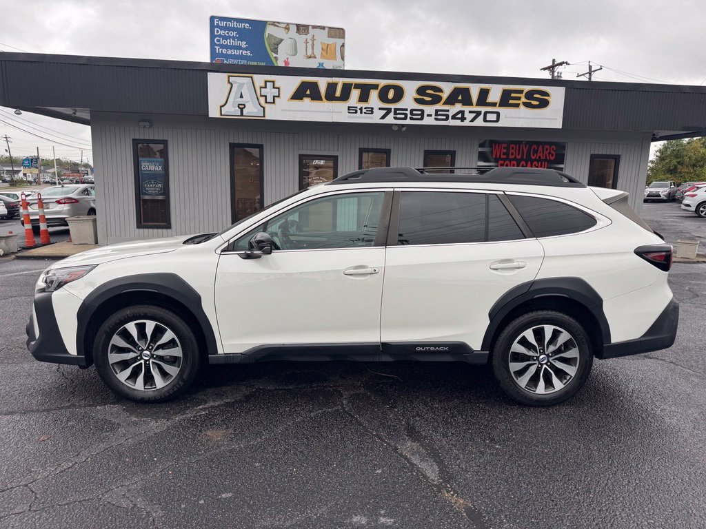Used 2023 Subaru Outback Limited AWD/4WD image 1