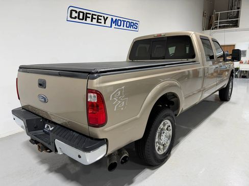 Used 2012 Ford F250 Lariat w/ Chrome Pkg image 6