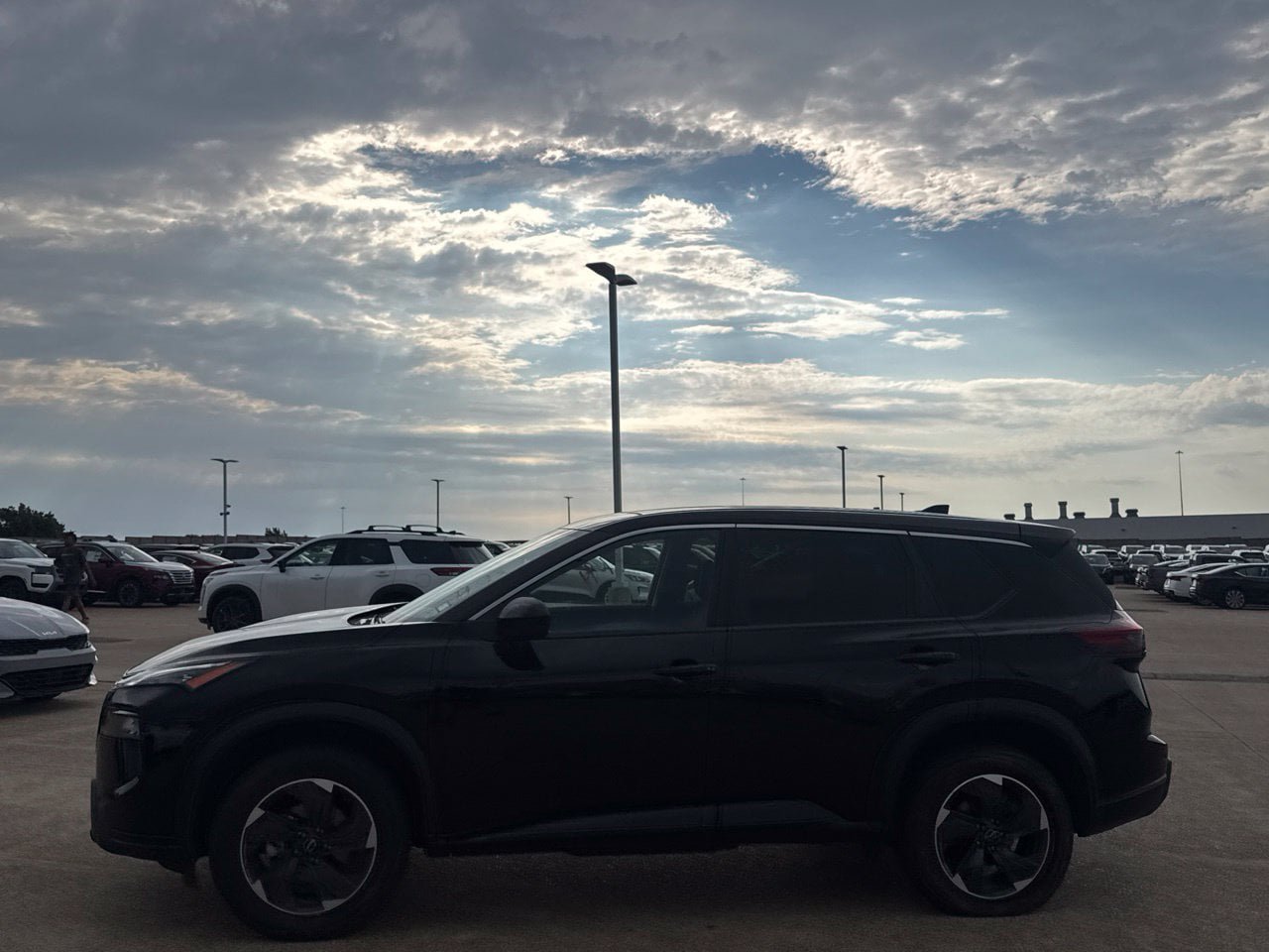 Certified 2025 Nissan Rogue SV FWD image 15