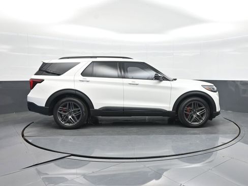 New 2026 Ford Explorer ST image 16