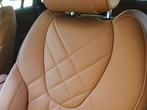 Certified 2023 BMW X6 xDrive40i w/ M Sport Package image 22