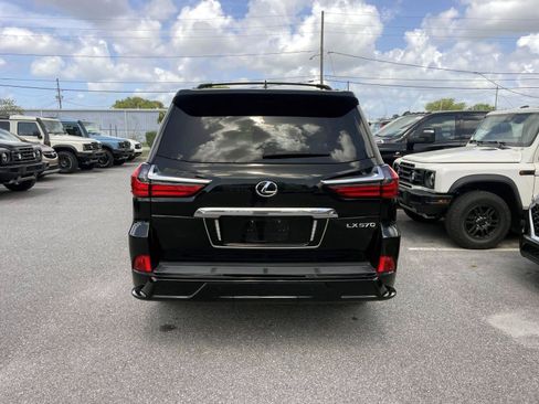 Used 2021 Lexus LX 570 4WD w/ Sport Package image 5